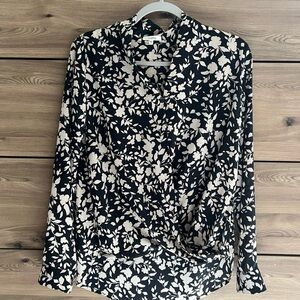 Pleione black wrap shirt size small